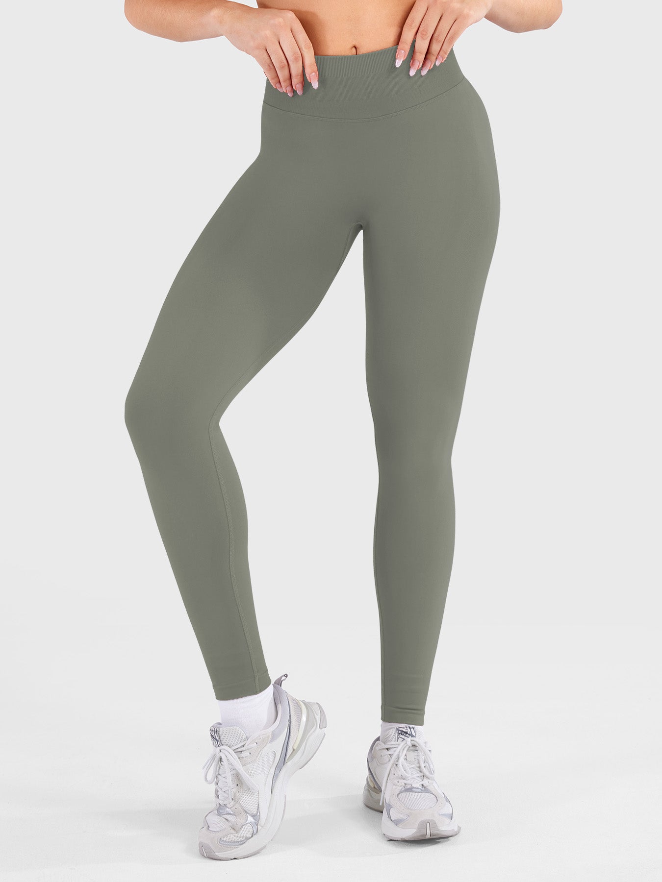 https://cdn.shopify.com/s/files/1/0915/8141/5723/files/yeoreo_women_leggings_Grey_green_2186_6_d81885af-21bb-4489-97df-f886f9bad4b1.jpg?v=1773471979