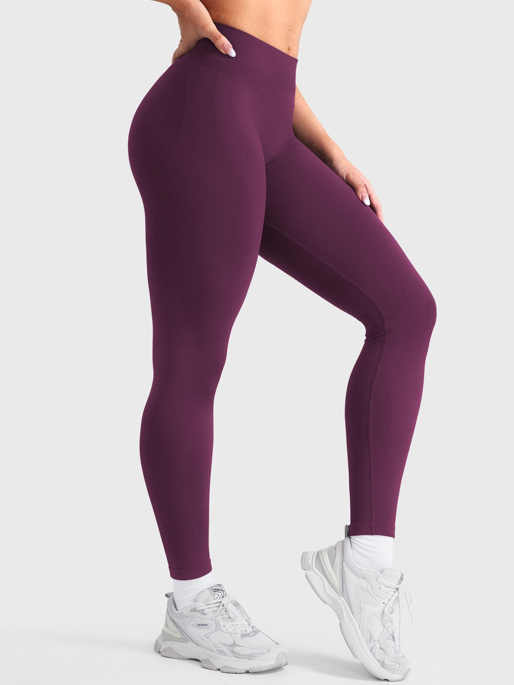 https://cdn.shopify.com/s/files/1/0915/8141/5723/files/yeoreo_women_leggings__black_cherry_2186_4.jpg?v=1773471979